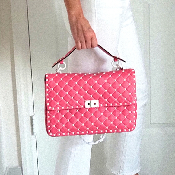 NWOB. VALENTINO GARAVANI quilted pink Spike Shoulder Bag w/ white studs - Picture 10 of 16